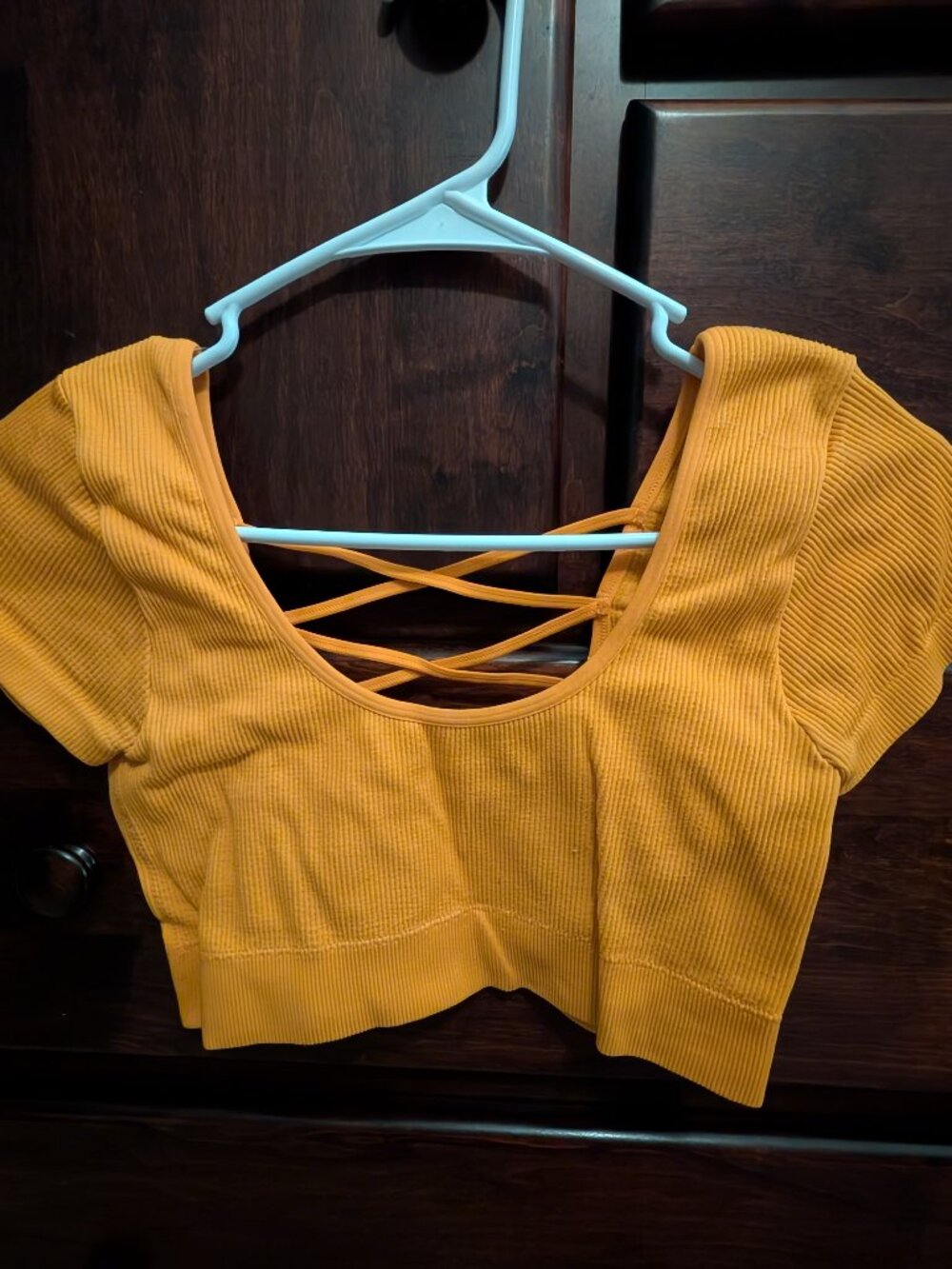 Aerie Real Good crop athletic top. Pumpkin spice color.